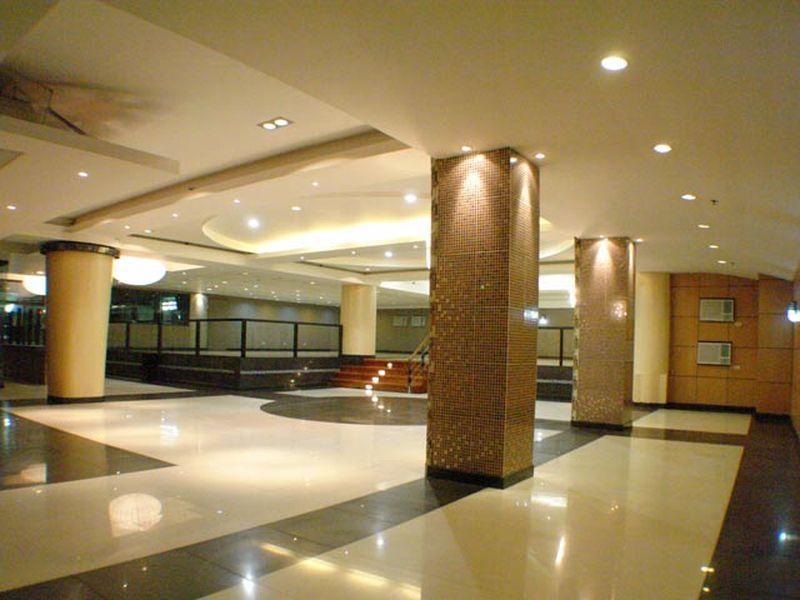 Sir William'S Hotel Quezon City Exterior foto