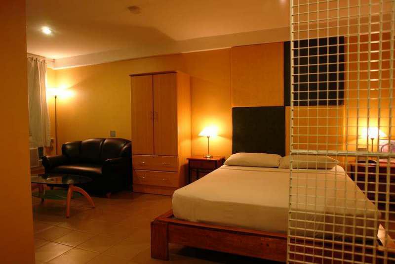 Sir William'S Hotel Quezon City Exterior foto